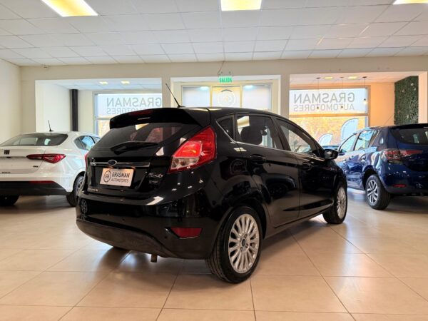FORD FIESTA TITANIUM 2015 - Image 7
